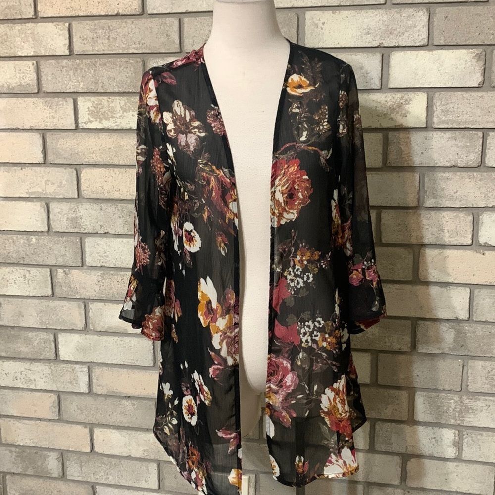 3for$20 See Through Floral Caridgan Blouse Small